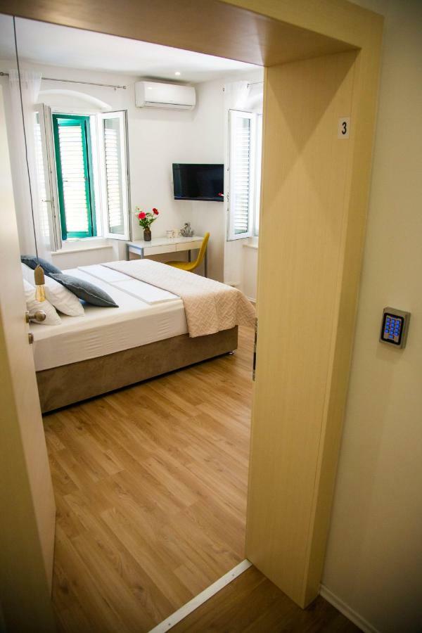 Soukki Town Centre Suites 1 Split Zewnętrze zdjęcie